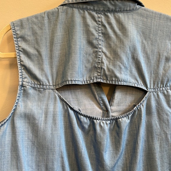 AE chambray blouse - Picture 3 of 7